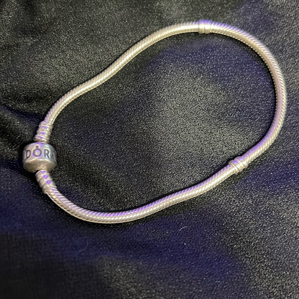 Authentic Pandora Moments Snake Chain Bracelet size 8.3” Large